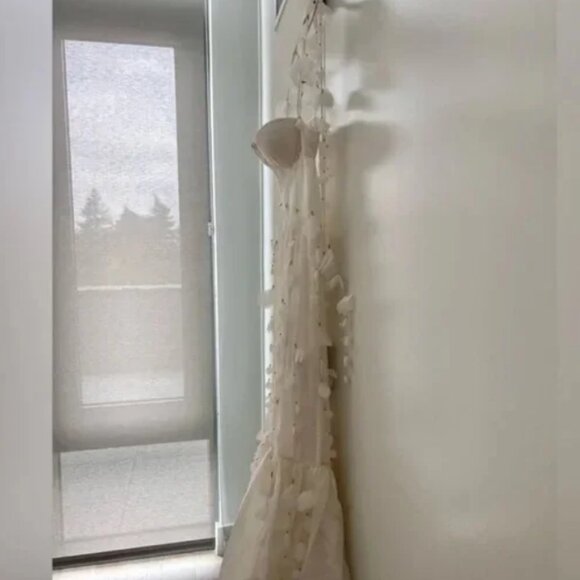 GORGEOUS white Zimmerman dress. Size 4, worn once but looks brand new - Picture 4 of 5